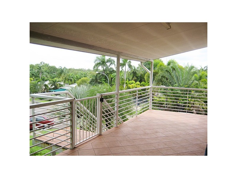 17 Hannibal Crescent, Gray NT 0830