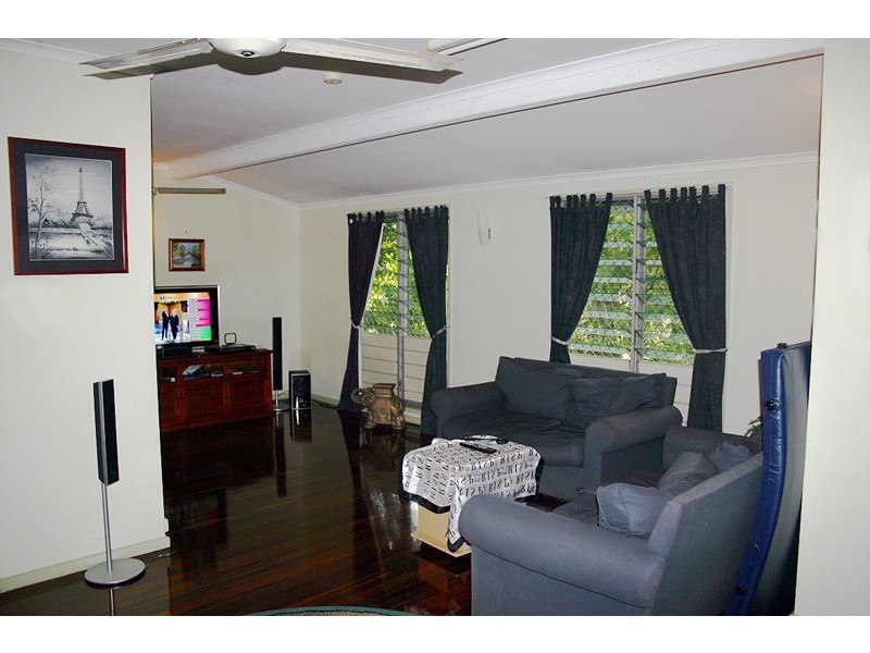 6 Dalwood Crescent, Malak NT 0812