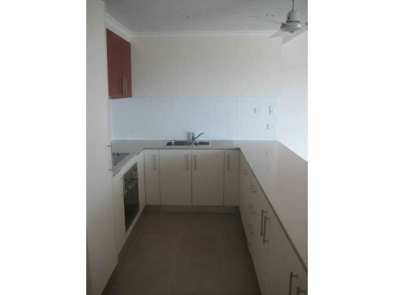 10/96 Woods Street (Pinnacle Apartments), Darwin NT 0800