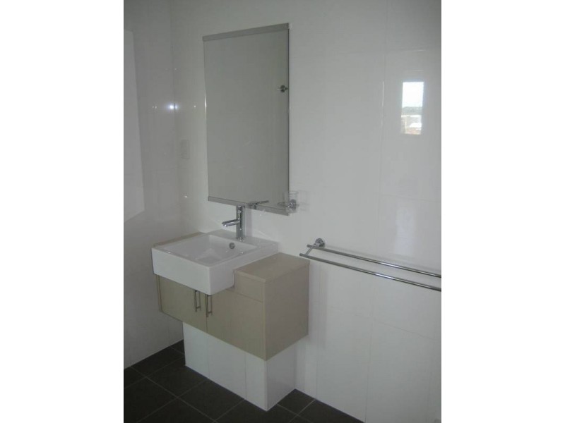 10/96 Woods Street (Pinnacle Apartments), Darwin NT 0800