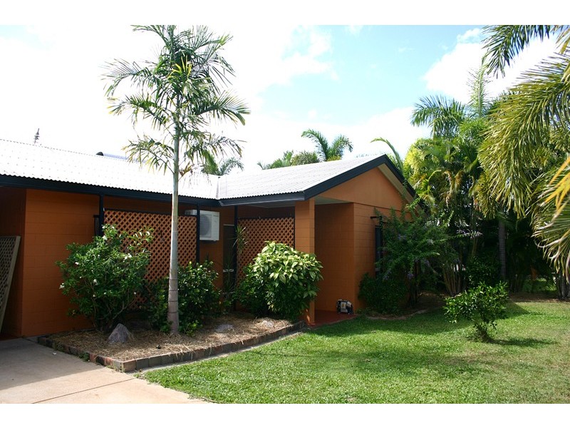 15 Connaught Court, Bakewell NT 0832