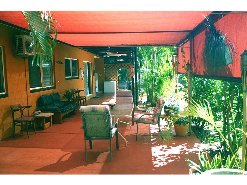 15 Connaught Court, Bakewell NT 0832