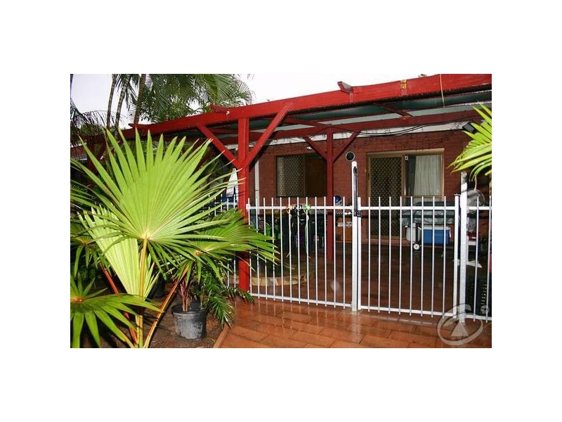 Hands Court, Malak NT 0812