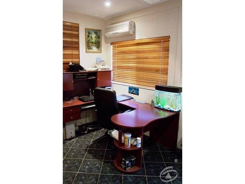 Lowrie Court, Malak NT 0812