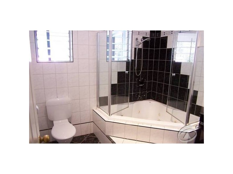 Lowrie Court, Malak NT 0812