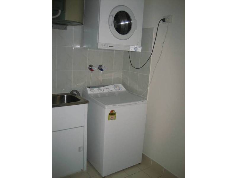 2/4 Mcminn Street, Darwin NT 0800