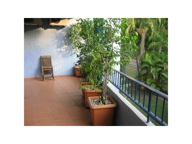 2/4 Mcminn Street, Darwin NT 0800