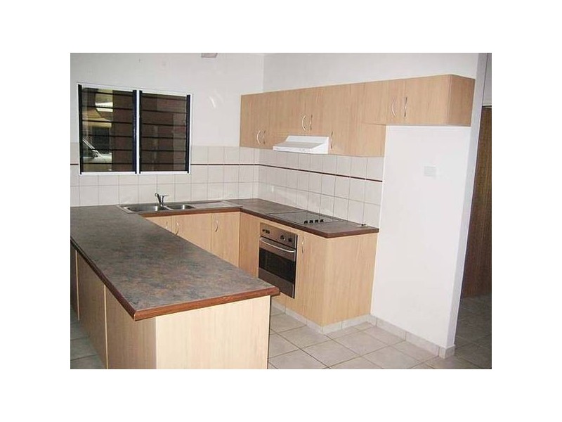 1/16 Sovereign Circuit, Coconut Grove NT 0810