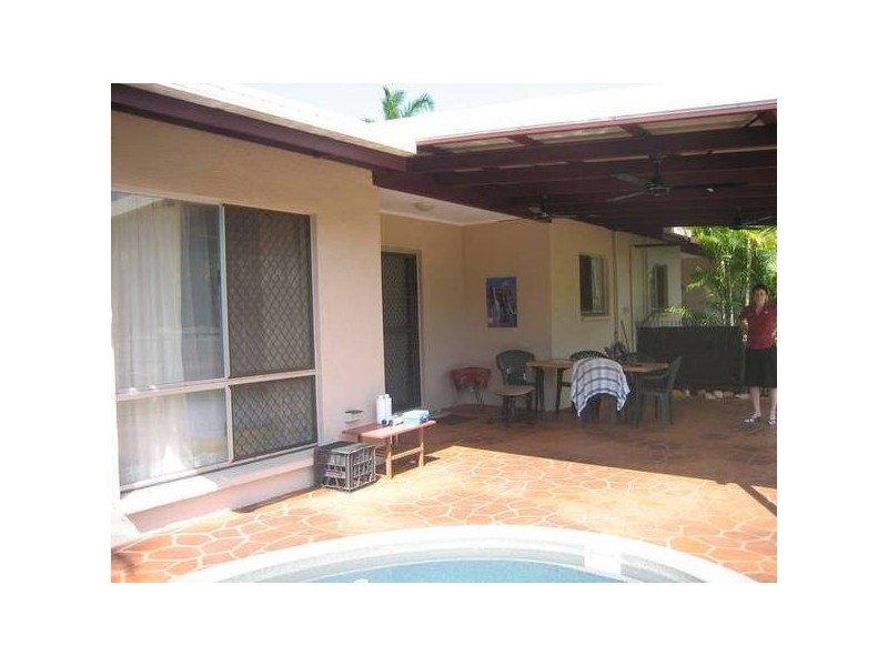 5/3 Dornoch Court, Northlakes NT 0812