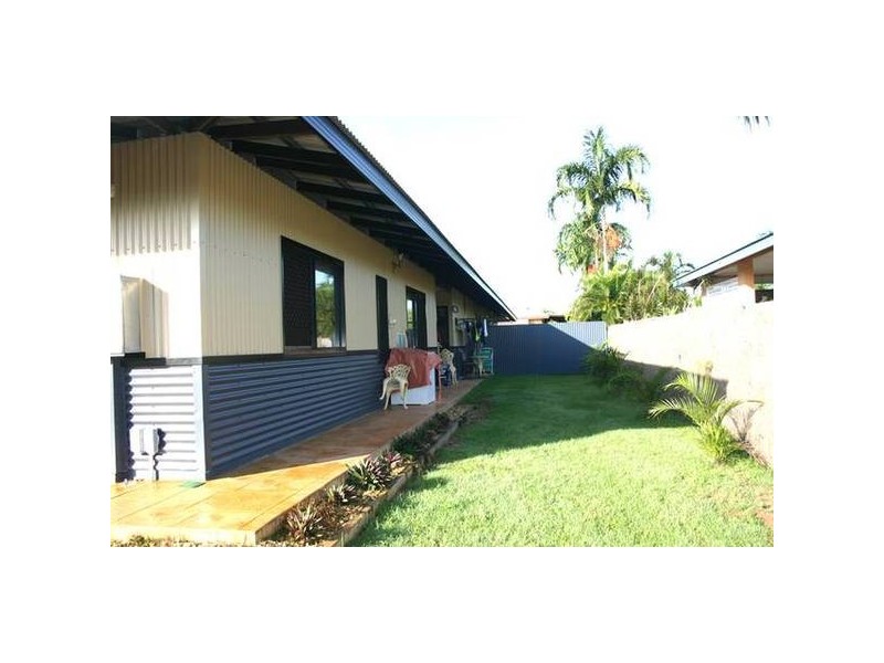 2/48 Hutchison Terrace, Bakewell NT 0832