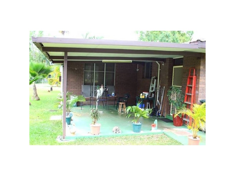 2 Flynn Crescent, Batchelor NT 0845