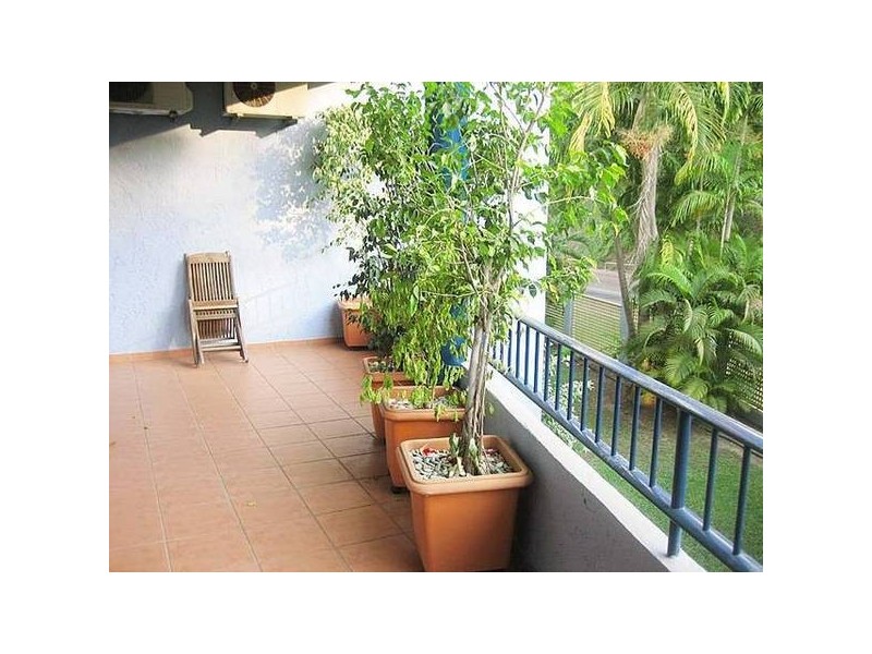 2/4 McMinn Street, Darwin NT 0800