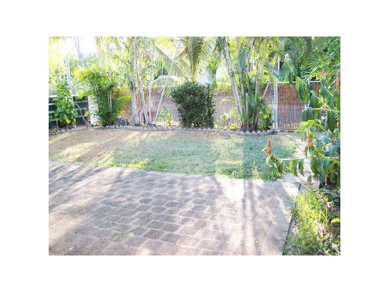 5/2 Paqualin Road, Malak NT 0812