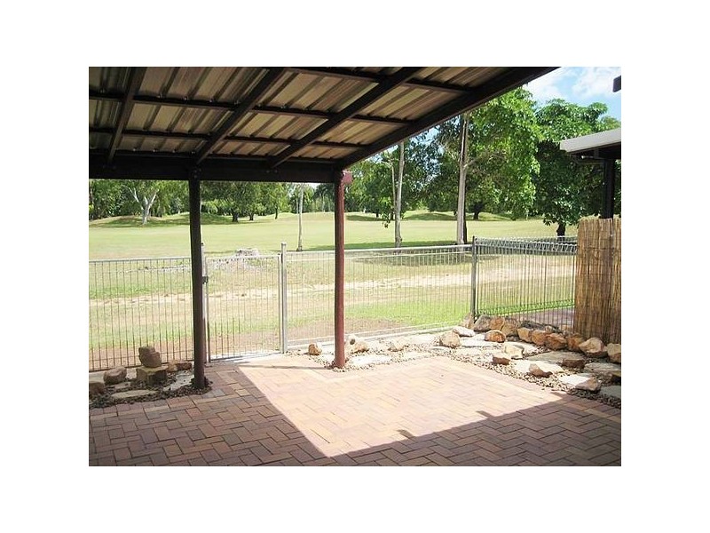 4/3 Dornoch Court, Northlakes NT 0812