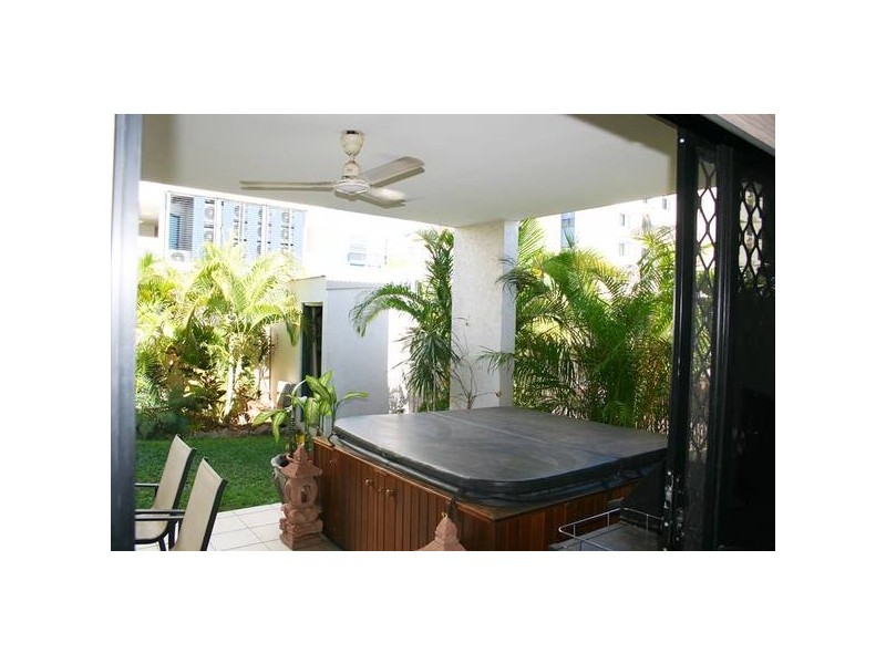 4/4a Bishop Street, Woolner NT 0820