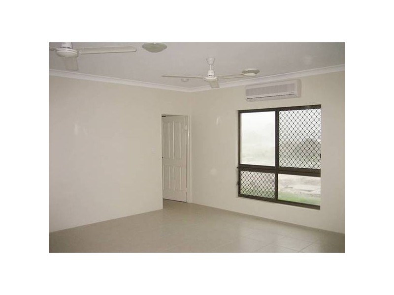 4 Liddy Crescent, Farrar NT 0830