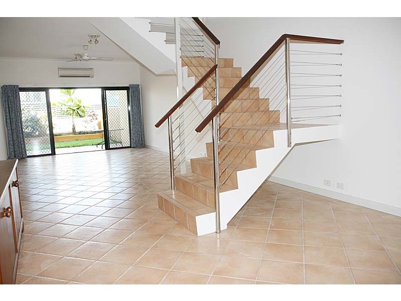 1/6 Bishop Street, Woolner NT 0820