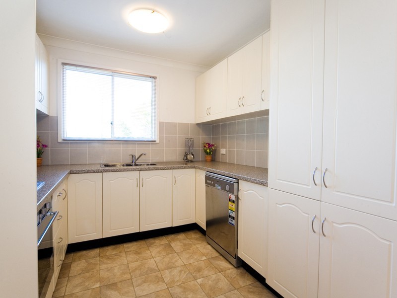 14 Close Street, Thirlmere NSW 2572