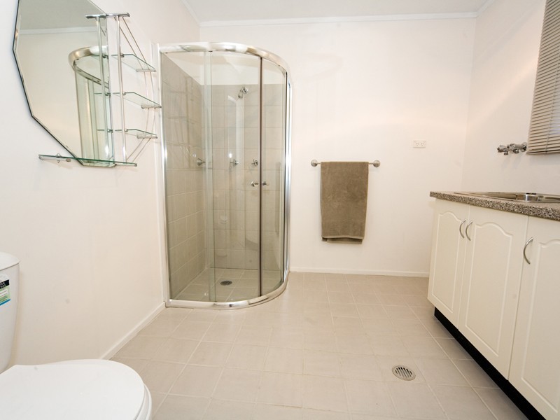 14 Close Street, Thirlmere NSW 2572