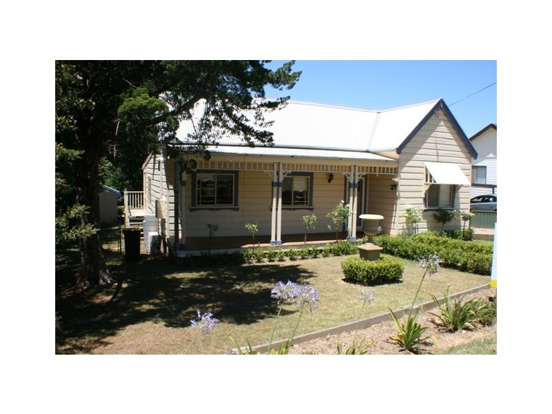 249 Argyle Street, Picton NSW 2571