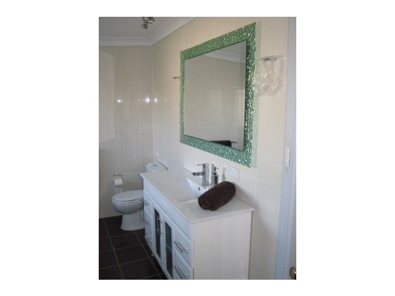 249 Argyle Street, Picton NSW 2571