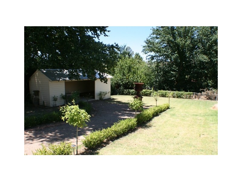 249 Argyle Street, Picton NSW 2571