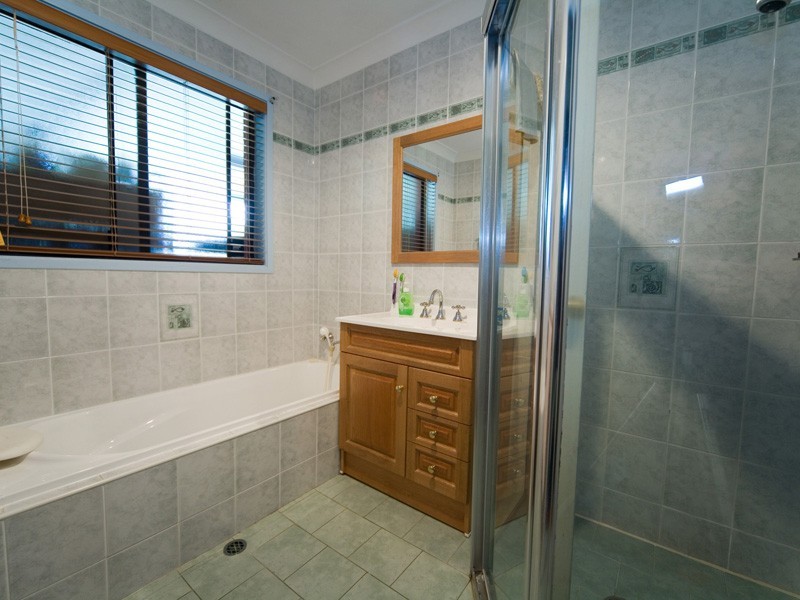 6 South Street, Thirlmere NSW 2572