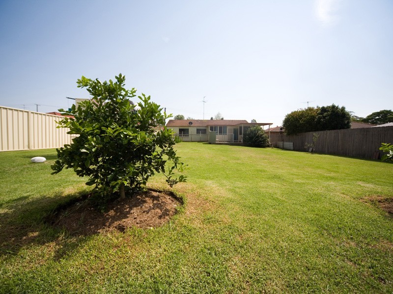 6 South Street, Thirlmere NSW 2572