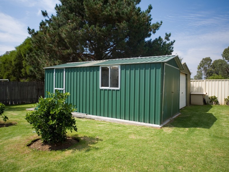 6 South Street, Thirlmere NSW 2572