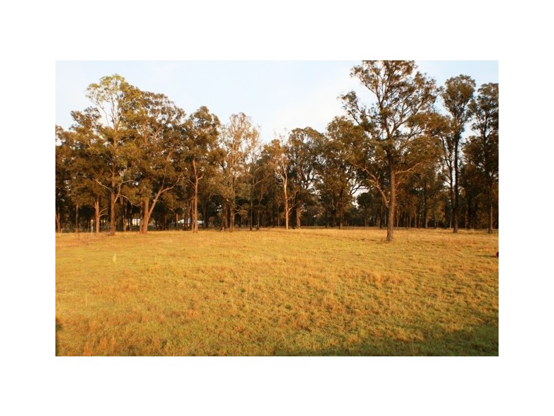 2 Roundhill Road, Wilton NSW 2571