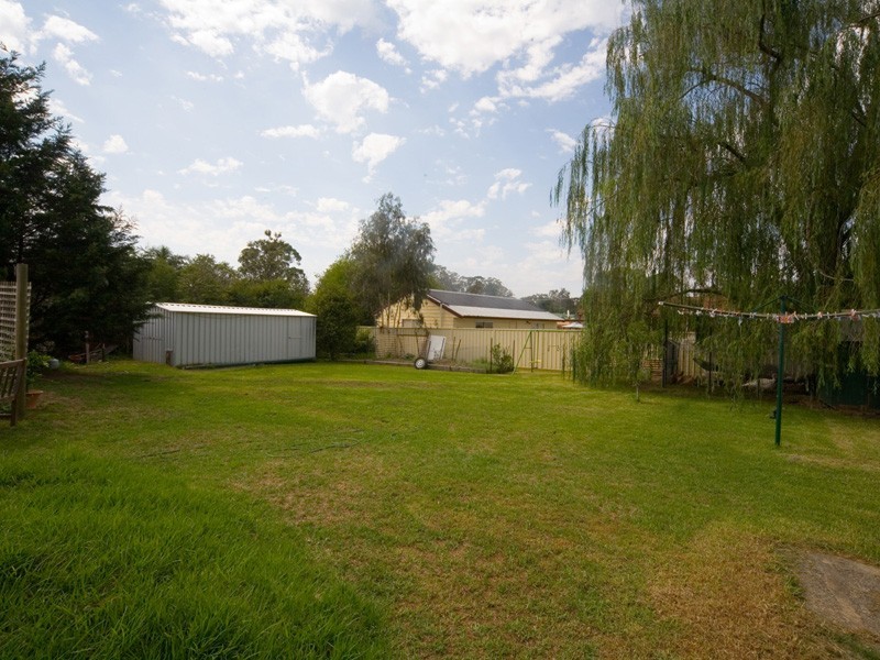 6 Park Avenue, Tahmoor NSW 2573