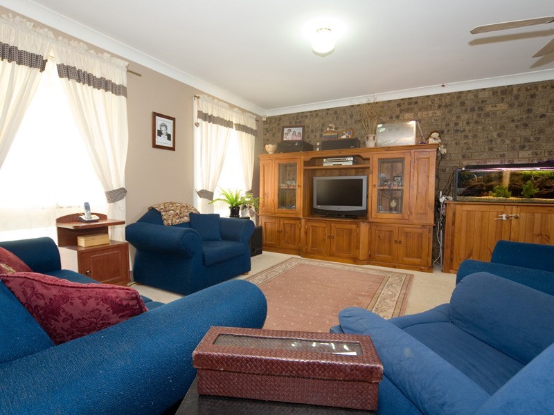 6 Park Avenue, Tahmoor NSW 2573