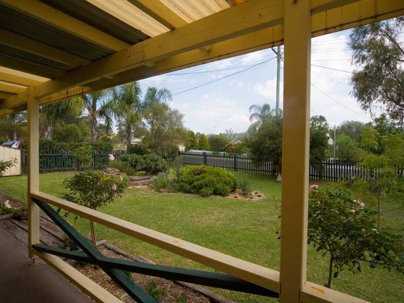 6 Park Avenue, Tahmoor NSW 2573