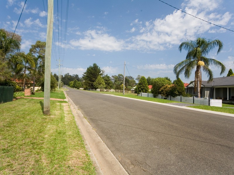 6 Park Avenue, Tahmoor NSW 2573