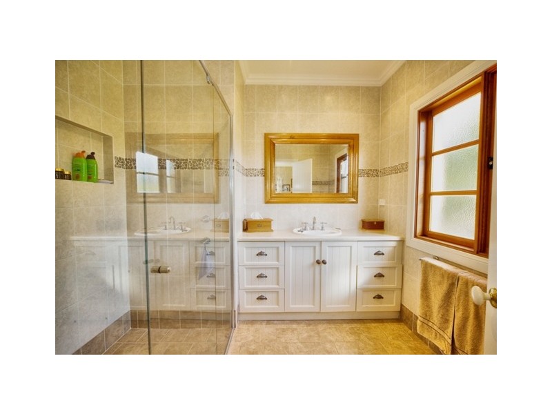 6 Dunroman Lane, Buxton NSW 2571