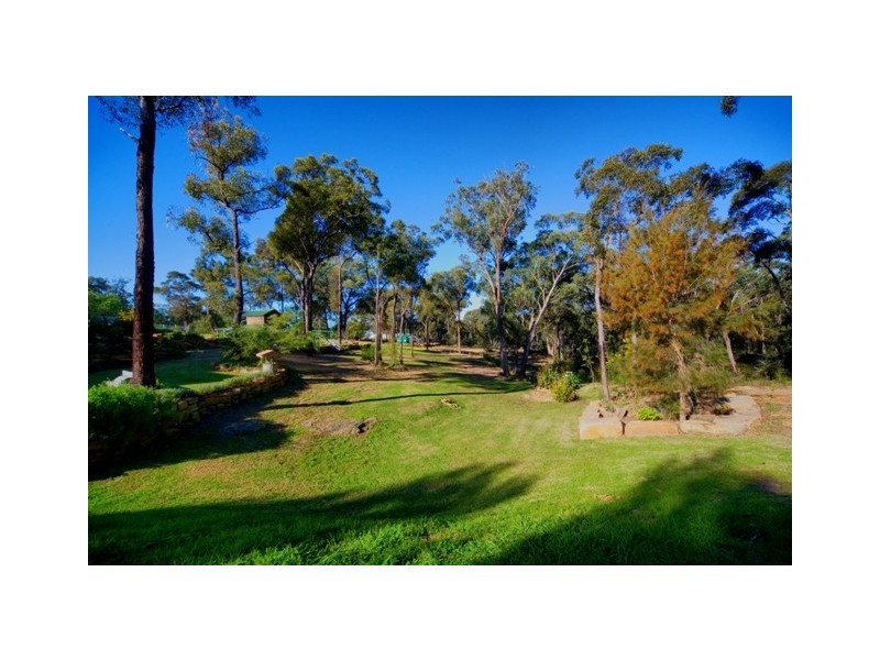 6 Dunroman Lane, Buxton NSW 2571