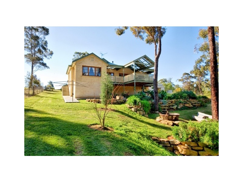 6 Dunroman Lane, Buxton NSW 2571