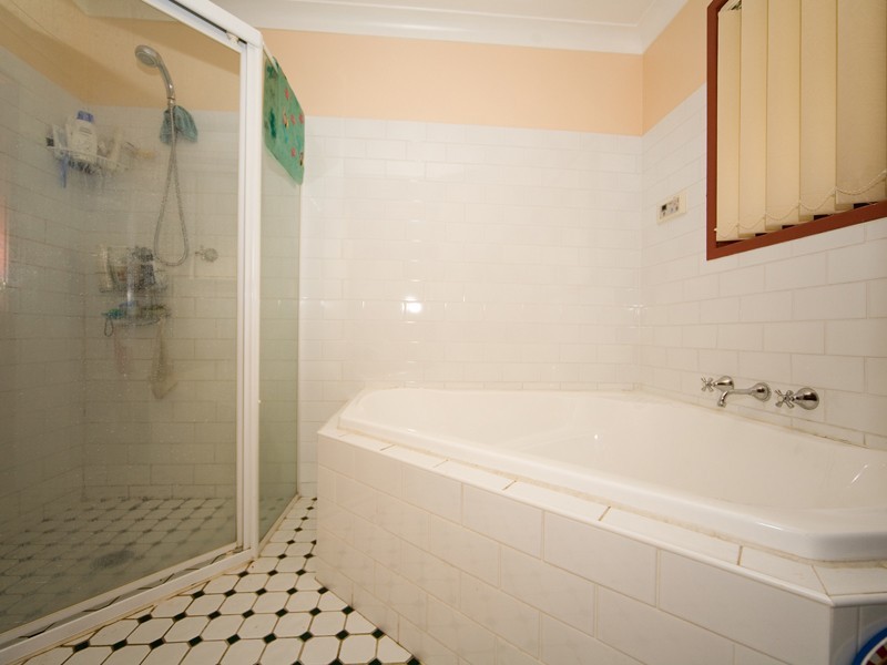 3 Carlton Road, Thirlmere NSW 2572