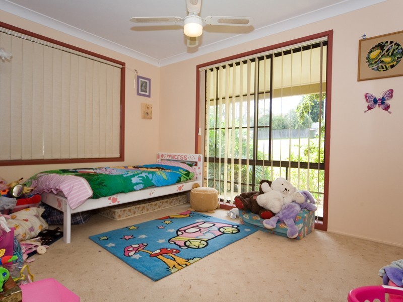 3 Carlton Road, Thirlmere NSW 2572