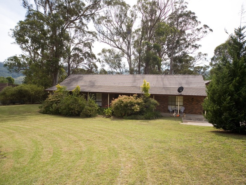 10 Jarvisfield Road, Picton NSW 2571