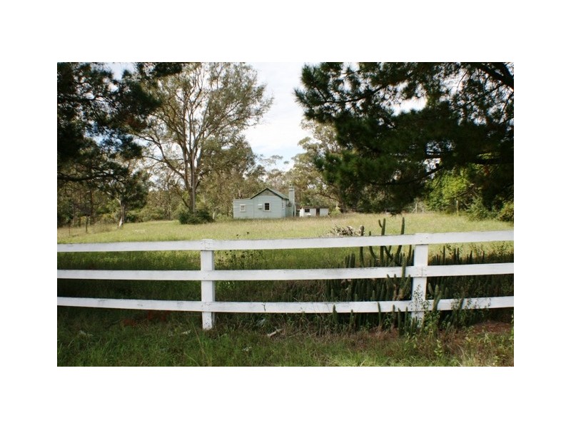 11 River Road, Tahmoor NSW 2573