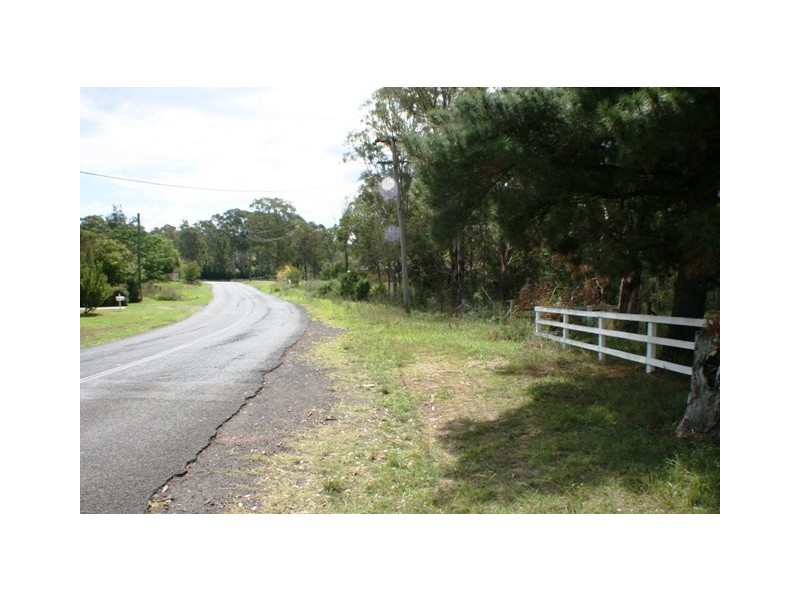 11 River Road, Tahmoor NSW 2573