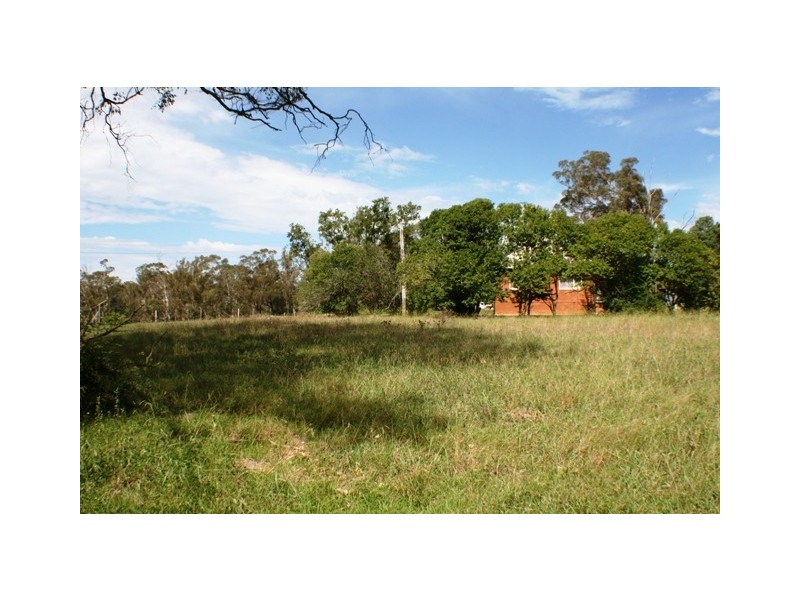 11 River Road, Tahmoor NSW 2573