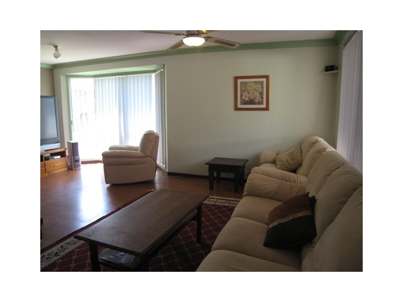 43 Westbourne Avenue, Thirlmere NSW 2572