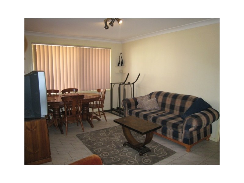 43 Westbourne Avenue, Thirlmere NSW 2572