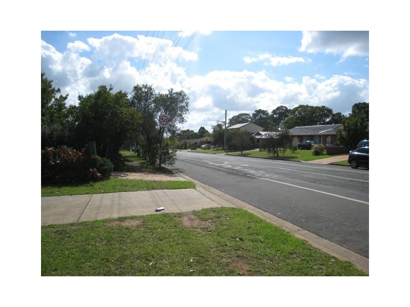 43 Westbourne Avenue, Thirlmere NSW 2572