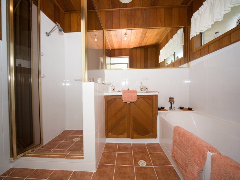 99 Remembrance Drive, Tahmoor NSW 2573