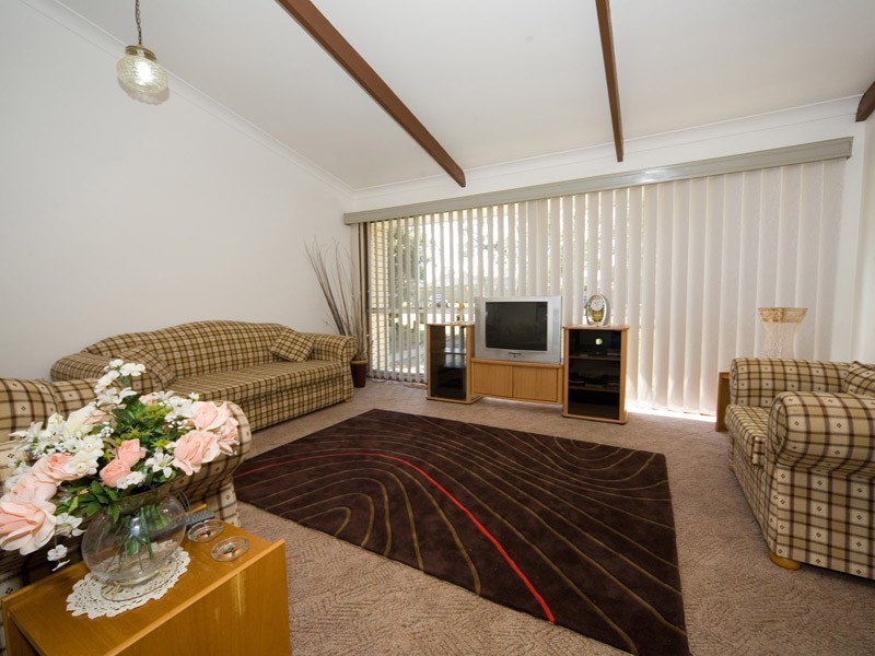 99 Remembrance Drive, Tahmoor NSW 2573