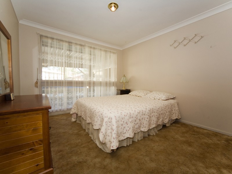 6 Alma Place, Thirlmere NSW 2572