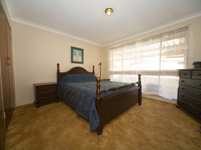 6 Alma Place, Thirlmere NSW 2572